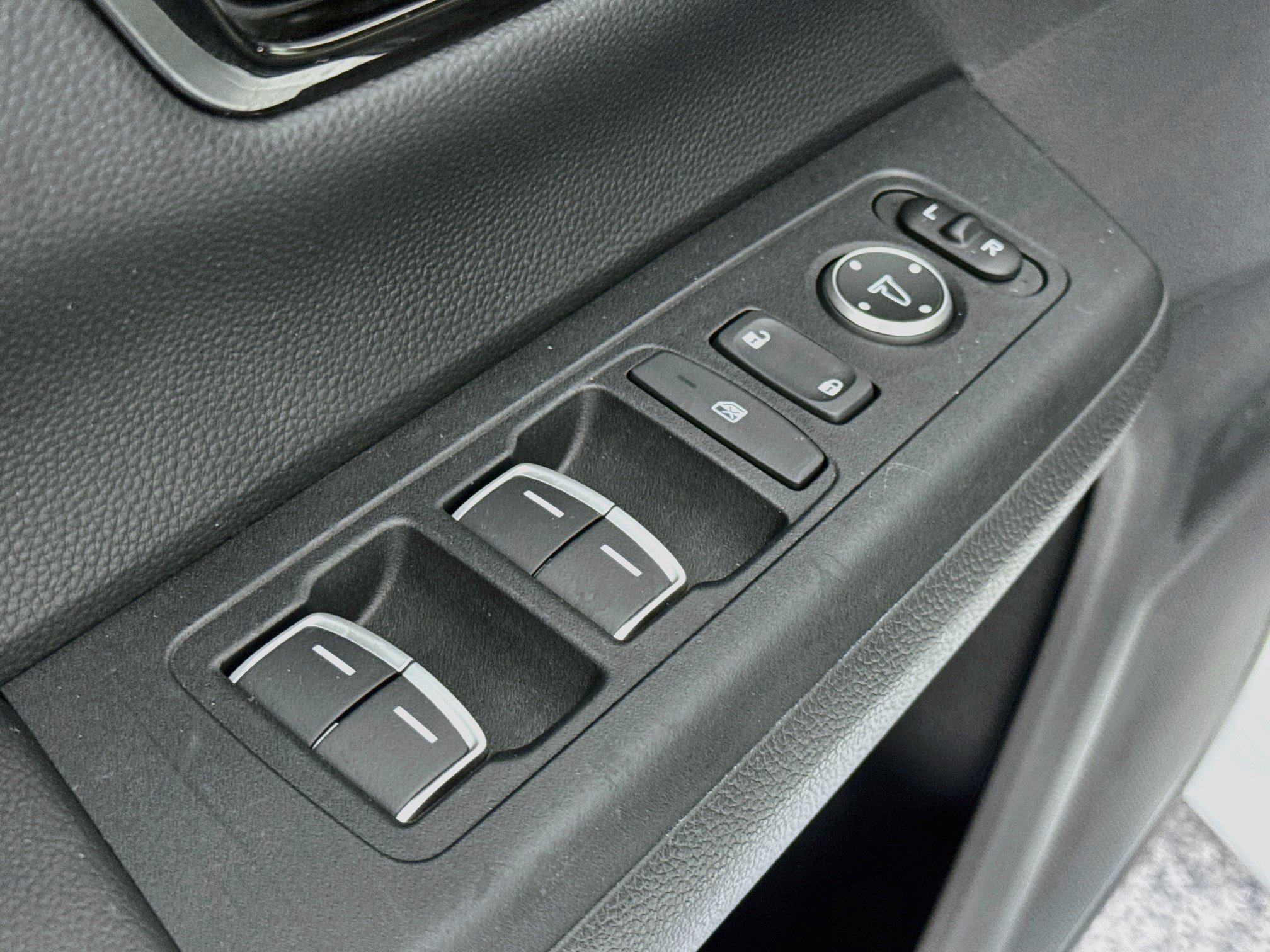 Certified 2023 Honda CR-V Sport Touring image 18