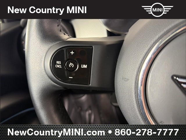 Used 2024 MINI Cooper SE w/ Signature Upholstery Package image 19