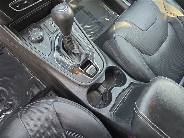 Used 2020 Jeep Cherokee Limited AWD/4WD image 25