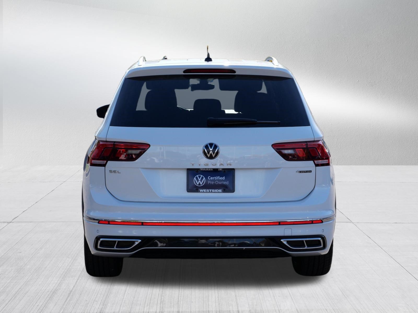 Used 2023 Volkswagen Tiguan SEL R-Line AWD/4WD image 6