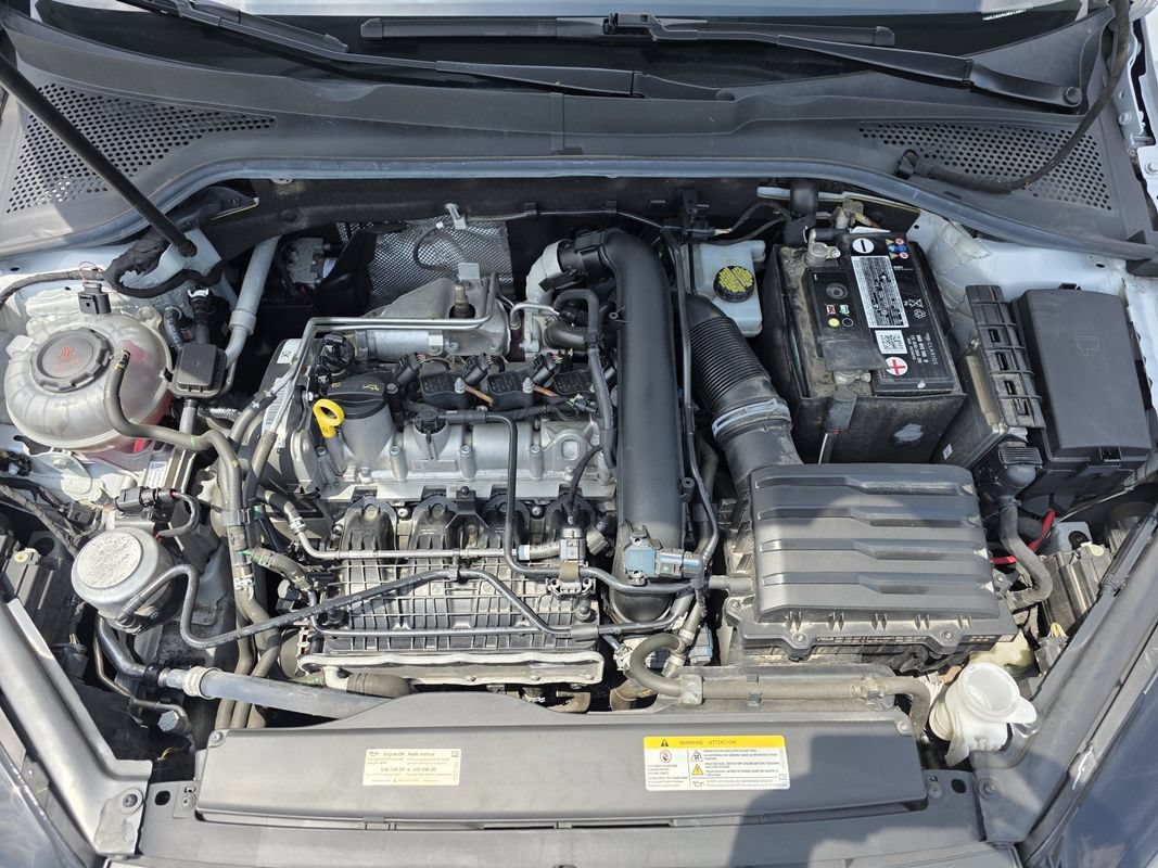 Used 2020 Volkswagen Golf 4-Door FWD image 31