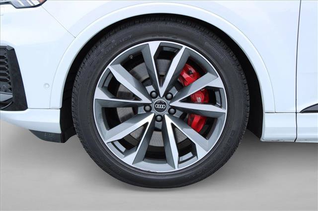 Used 2023 Audi SQ7 Prestige w/ Prestige Package AWD/4WD image 15