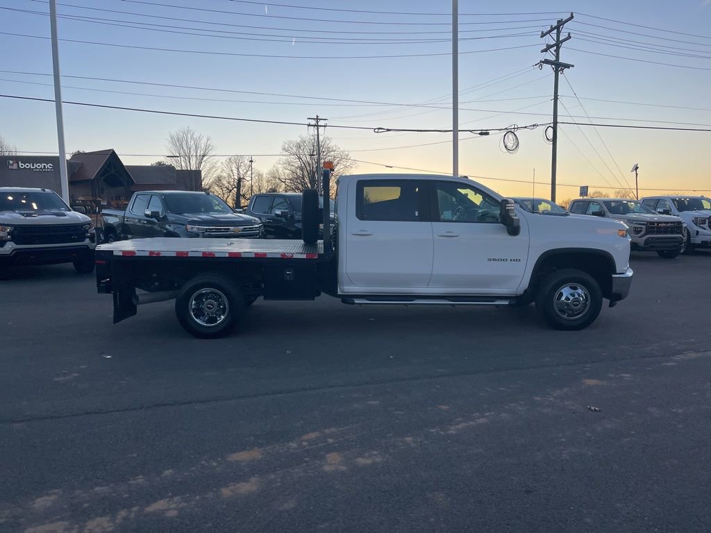 Used 2023 Chevrolet Silverado 3500 LT w/ Convenience Package image 6