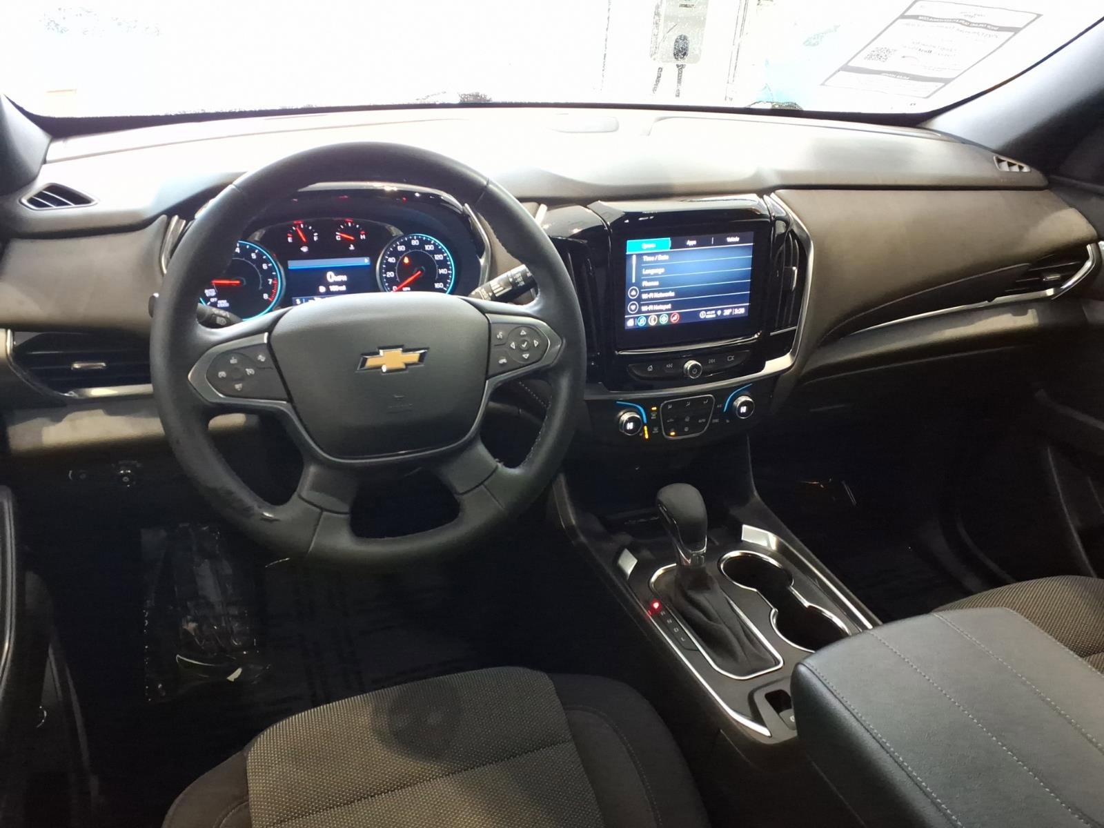 Used 2023 Chevrolet Traverse LT image 5