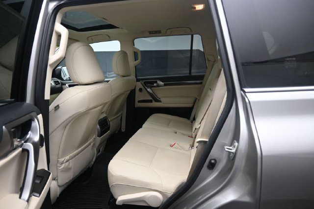 Used 2023 Lexus GX 460 Premium w/ Premium Plus Package AWD/4WD image 25