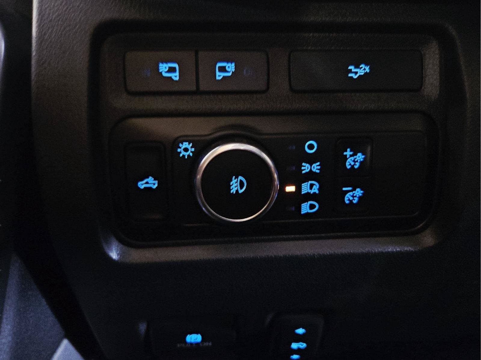 Used 2024 Ford F350 Lariat w/ Sport Appearance Package AWD/4WD image 18