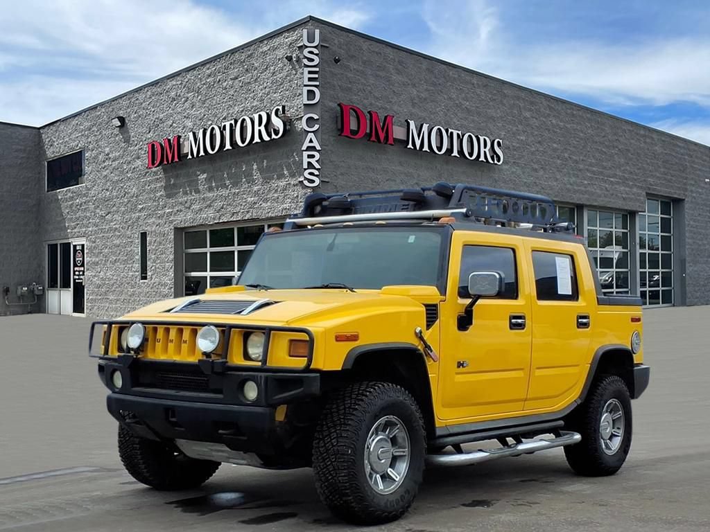 Used 2005 HUMMER H2 SUT w/ Preferred Equipment Group AWD/4WD image 1