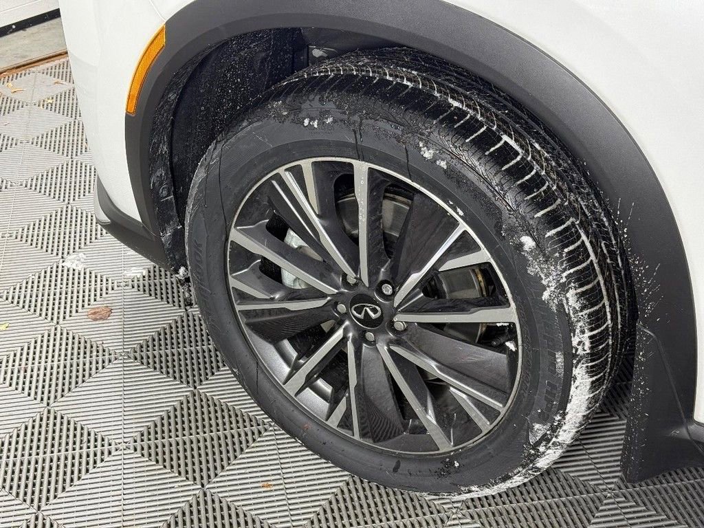 New 2026 INFINITI QX60 Luxe image 11