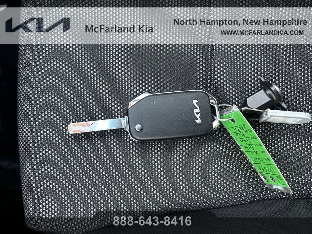 Used 2023 Kia Forte LXS image 31