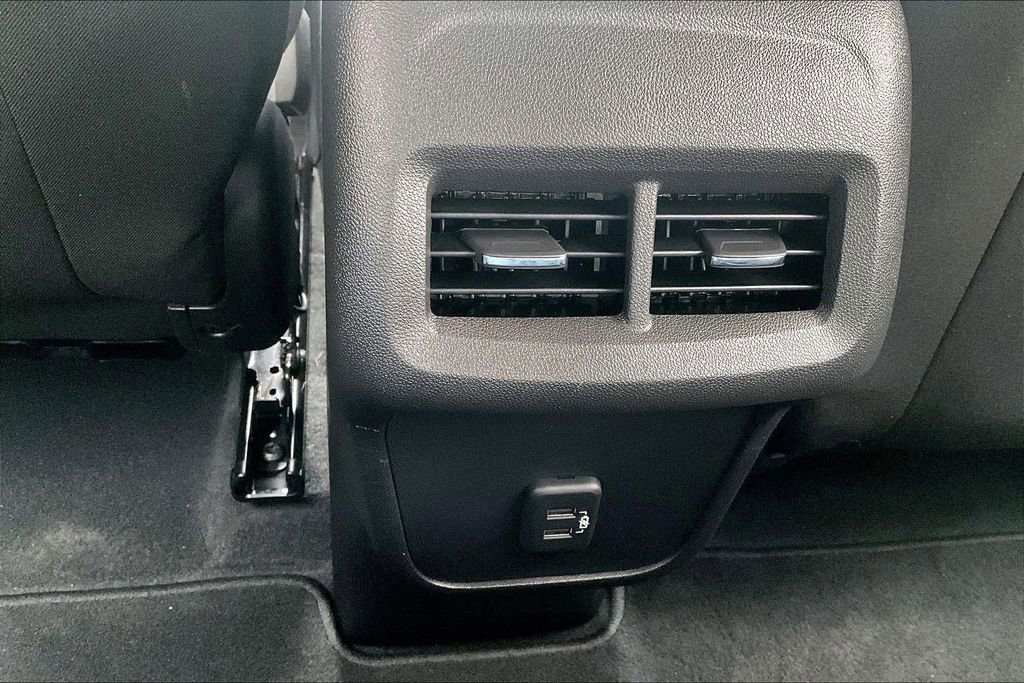 Used 2024 Chevrolet Equinox LS w/ LS Convenience Package image 11