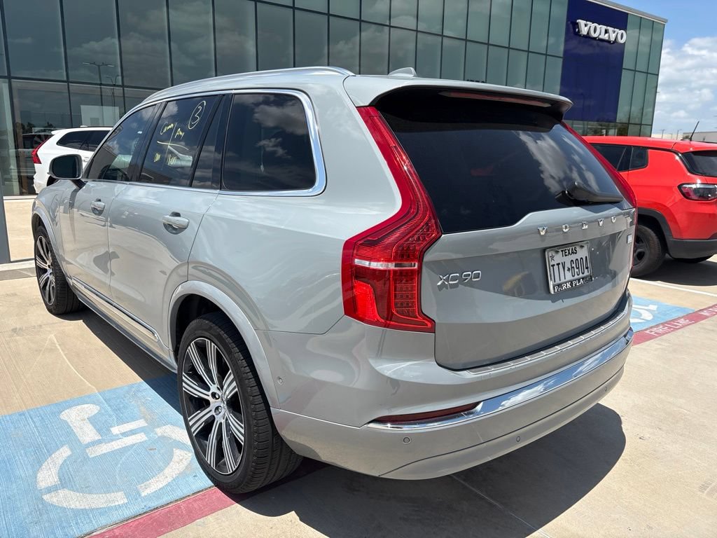 Used 2024 Volvo XC90 T8 Plus w/ Protection Package Premier AWD/4WD image 4