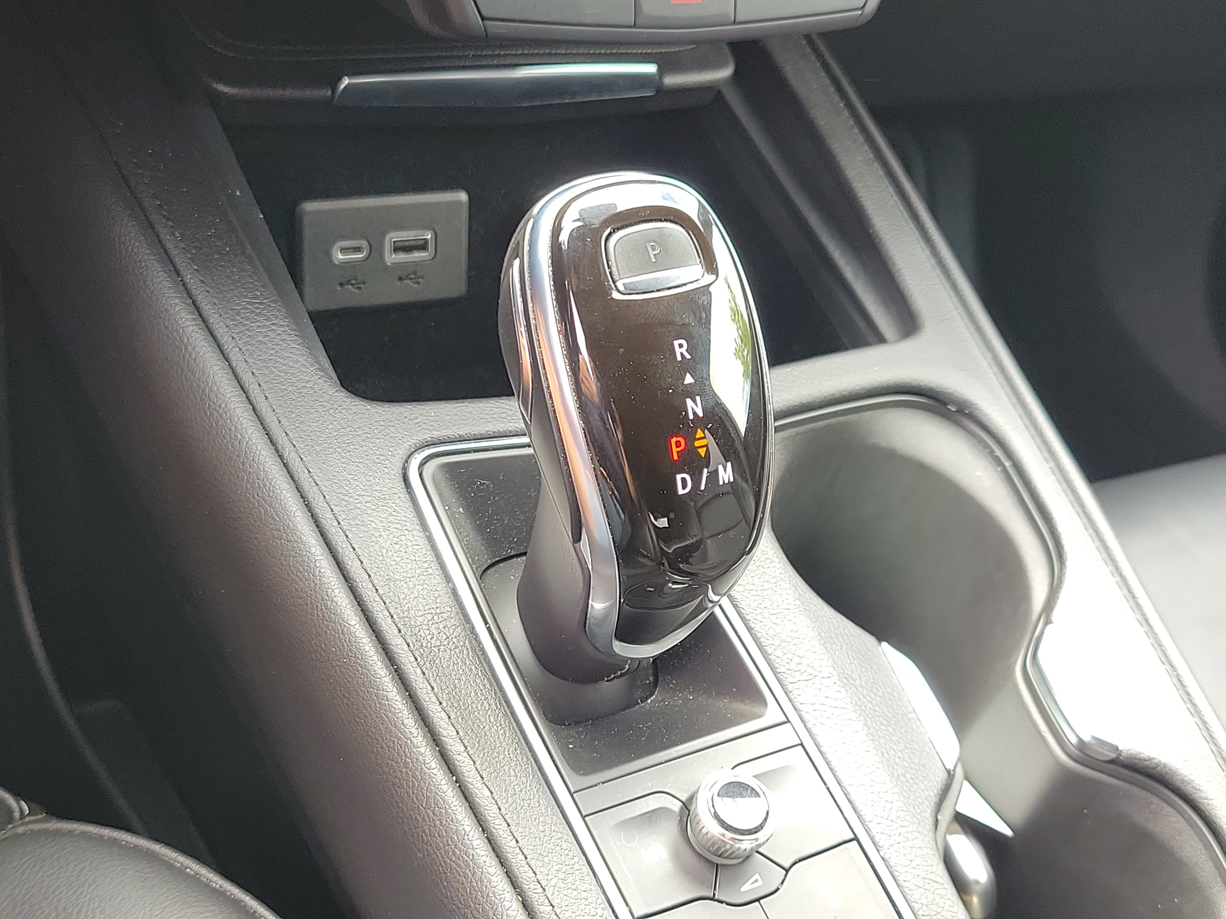 Used 2021 Cadillac XT4 Premium Luxury w/ LPO, Radiant Package FWD image 26