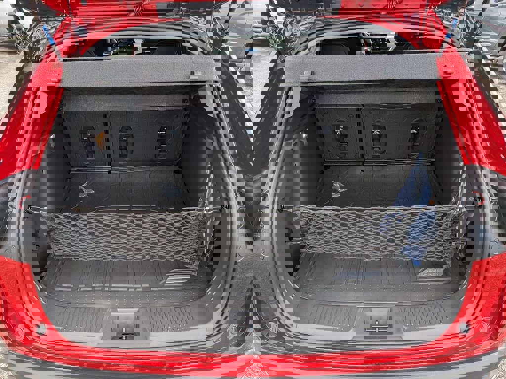 New 2026 Chevrolet Trax LT w/ Sunroof Package FWD image 26