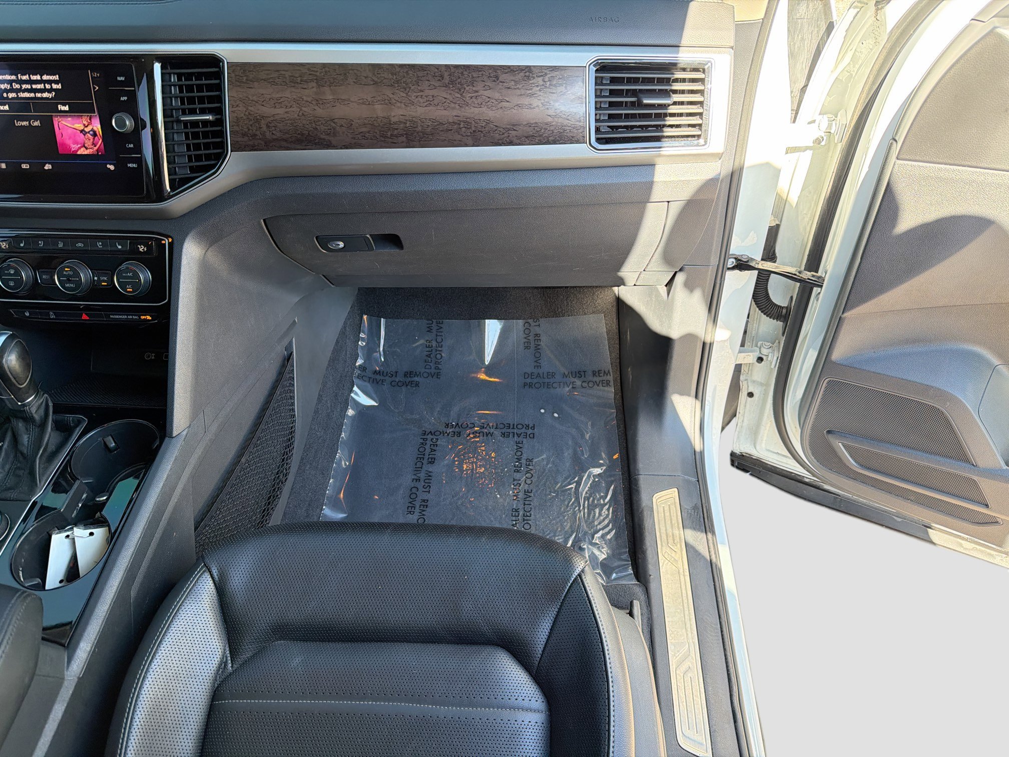 Used 2018 Volkswagen Atlas SEL Premium image 17