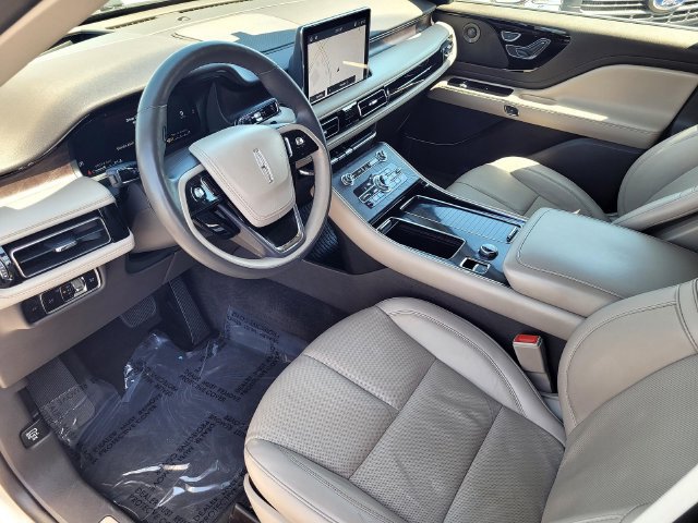 Certified 2023 Lincoln Aviator Reserve w/ Equipment Group 201A RWD image 10