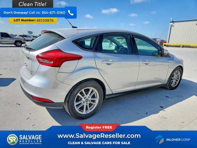 Used 2015 Ford Focus SE image 4