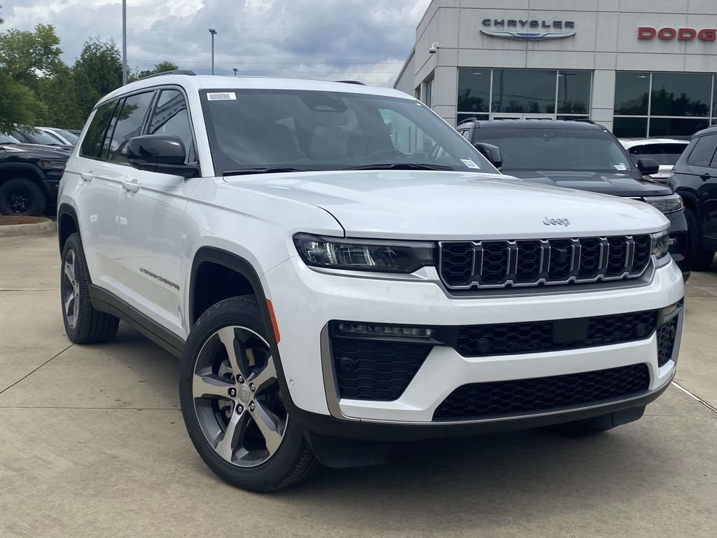 New 2026 Jeep Grand Cherokee L Limited w/ Luxury Tech Group II RWD image 31