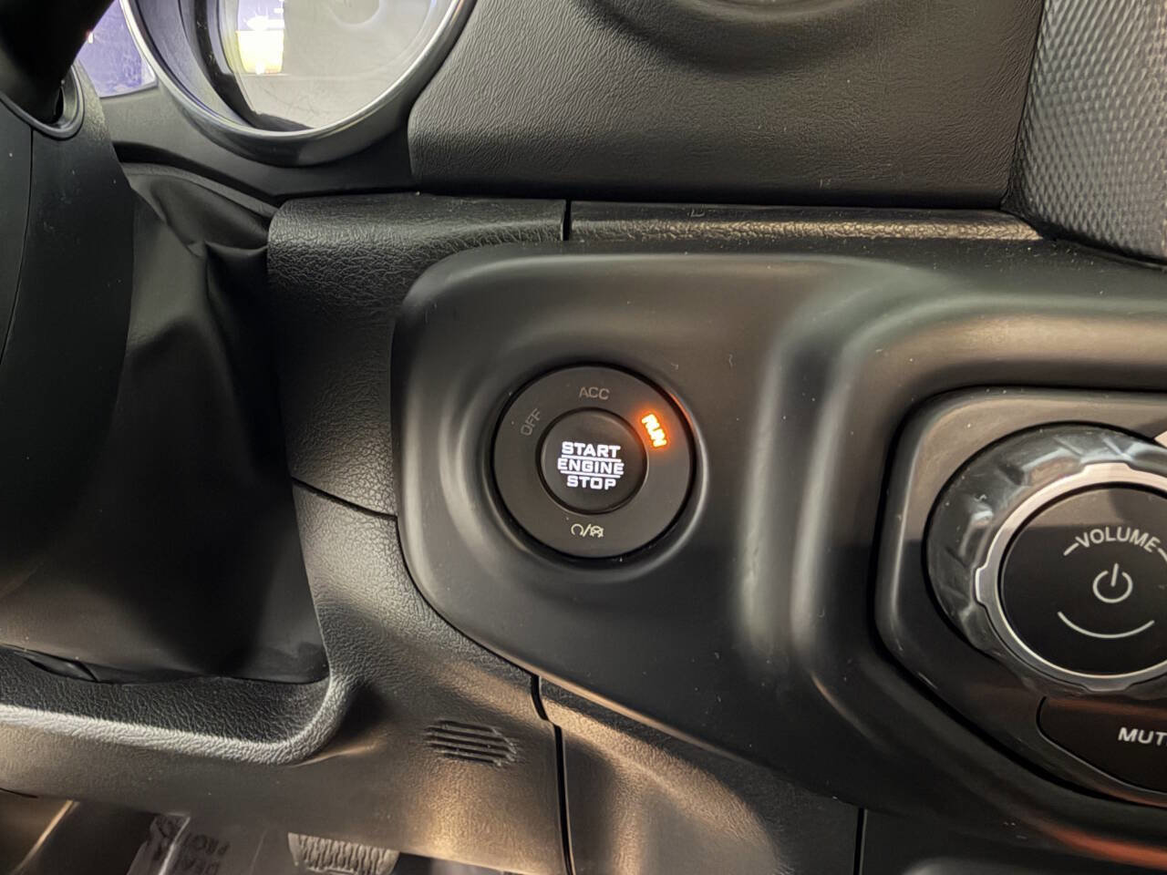 Used 2023 Jeep Wrangler Unlimited Sahara w/ Cold Weather Group image 3