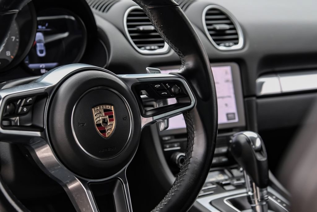 Used 2017 Porsche 718 Cayman S RWD image 12