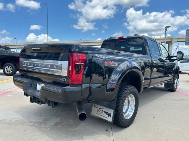Used 2021 Ford F350 Platinum w/ FX4 Off-Road Package AWD/4WD image 13