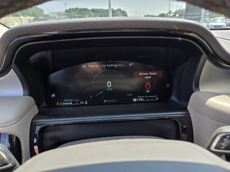 Used 2023 Lincoln Nautilus AWD w/ Premium Package image 33