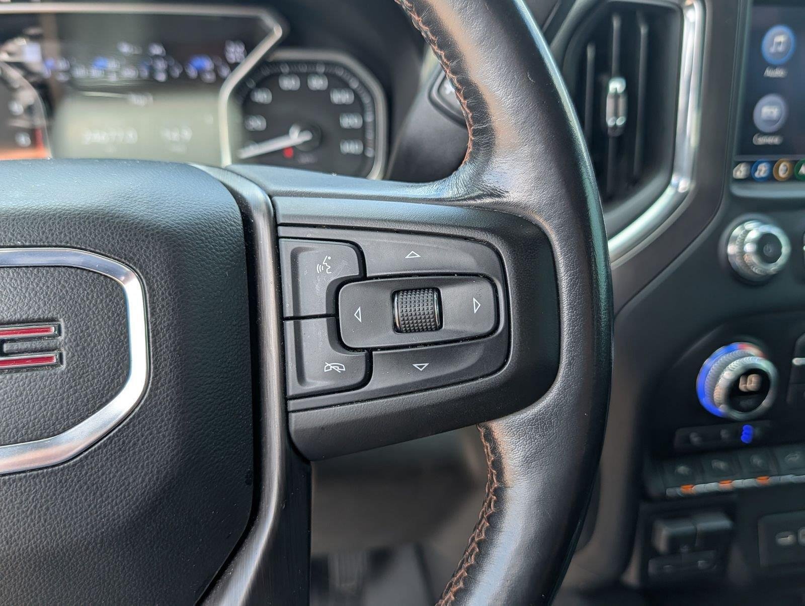 Used 2020 GMC Sierra 1500 AT4 w/ AT4 Premium Package AWD/4WD image 17