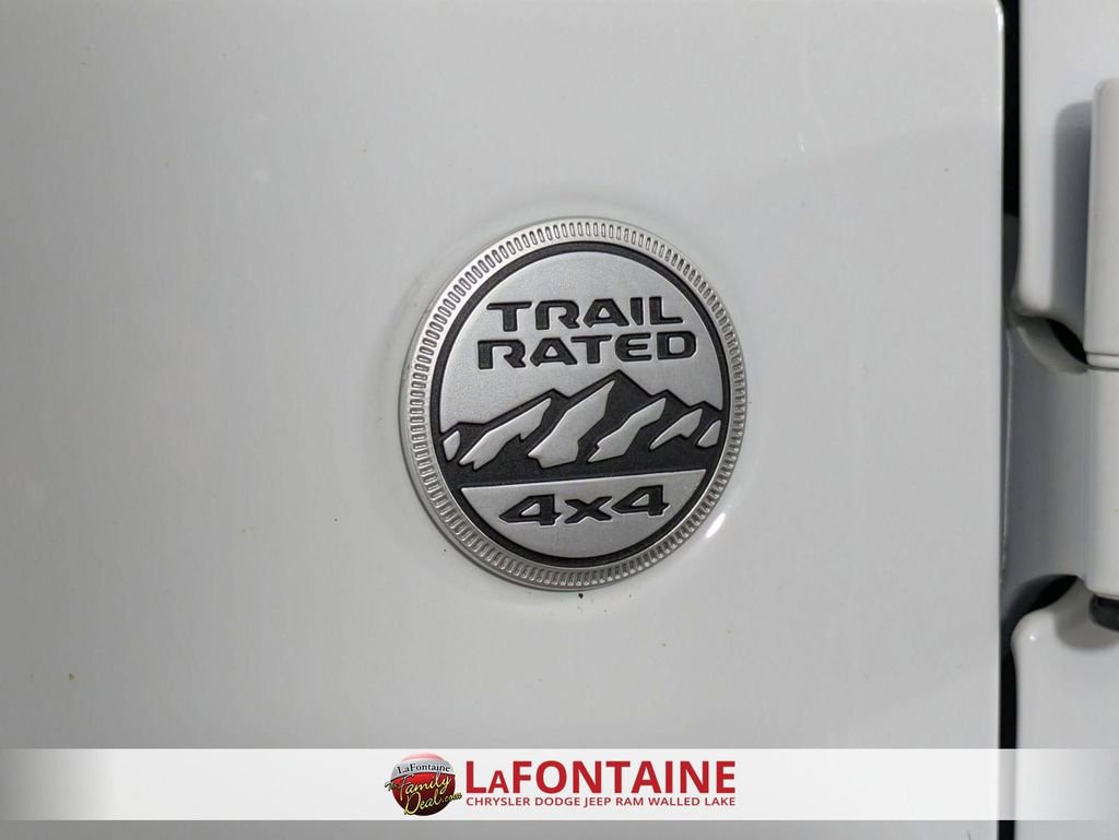 Used 2023 Jeep Wrangler Sahara image 10