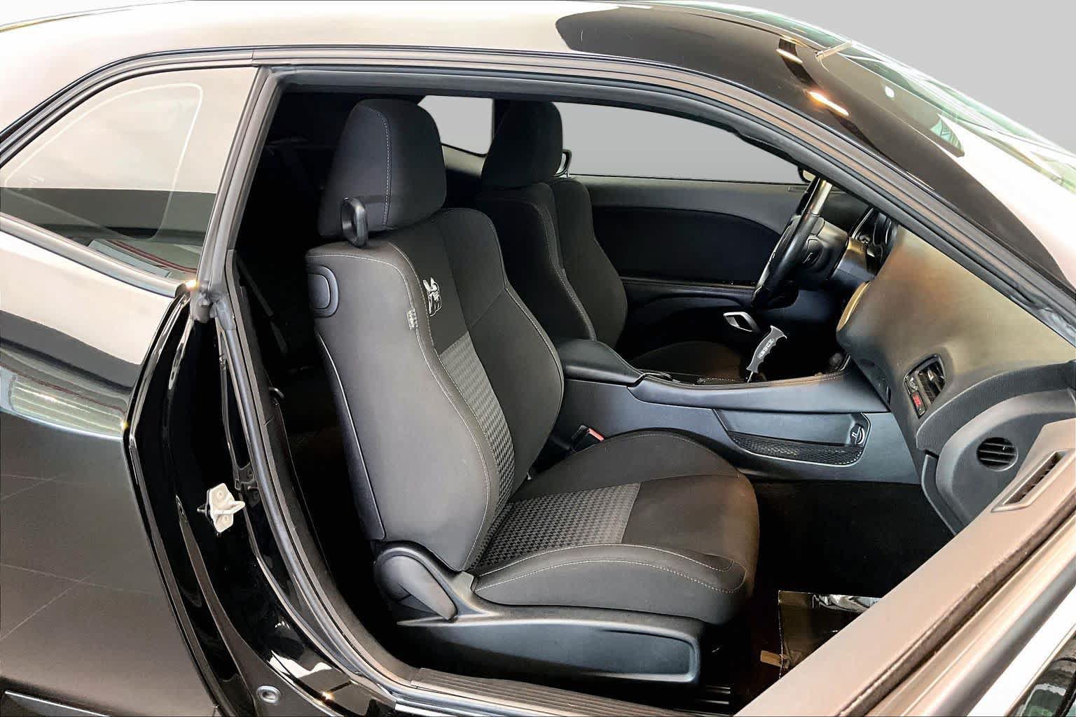 Used 2021 Dodge Challenger R/T Scat Pack RWD image 9