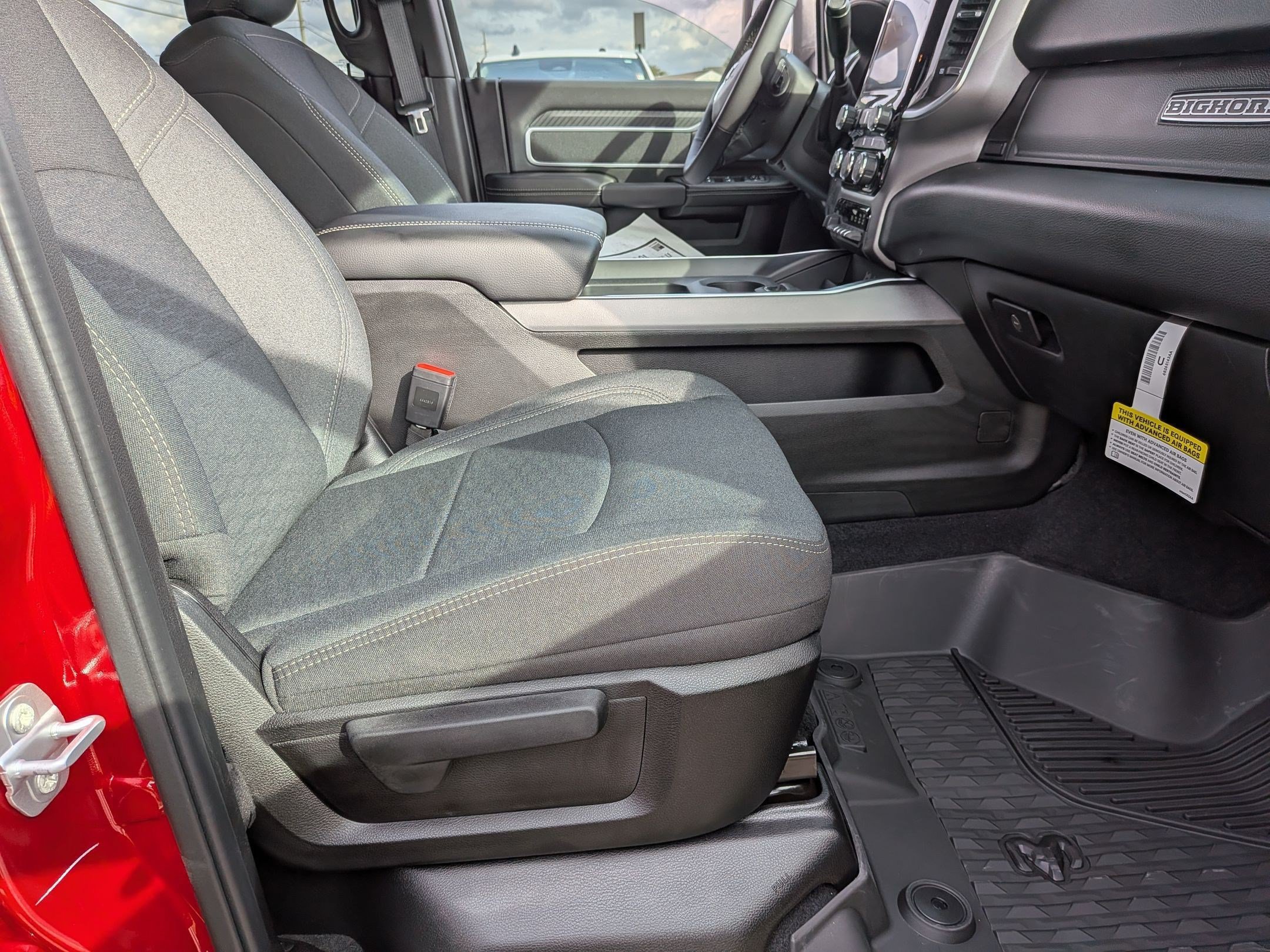 New 2026 RAM 2500 Big Horn AWD/4WD image 32