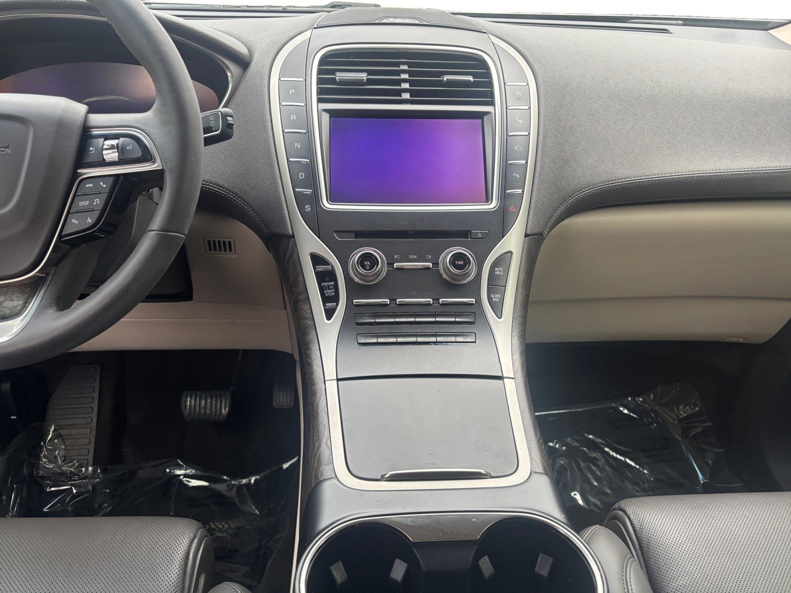 Used 2019 Lincoln Nautilus Reserve image 11