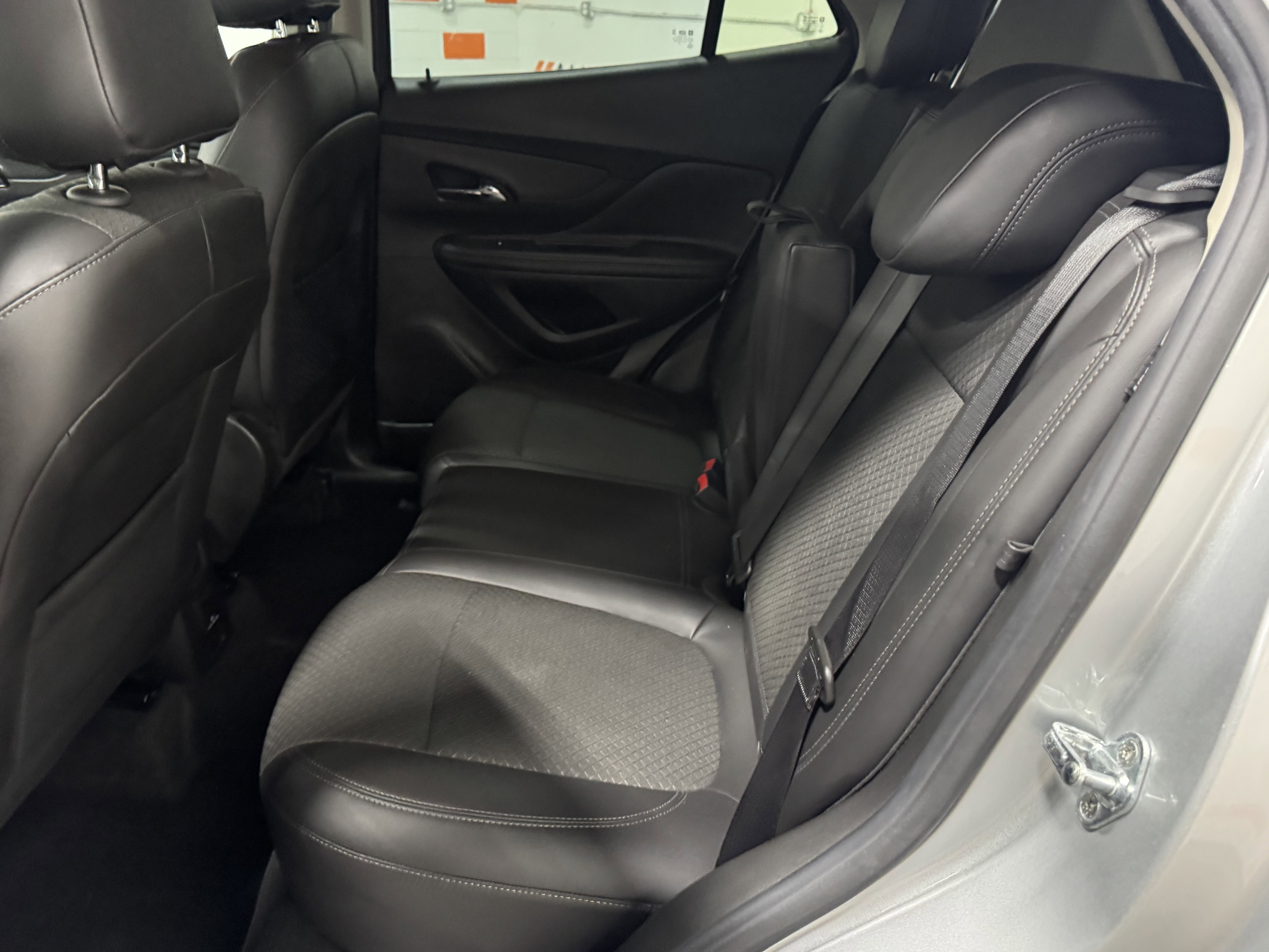 Used 2021 Buick Encore Preferred w/ Safety Package image 14