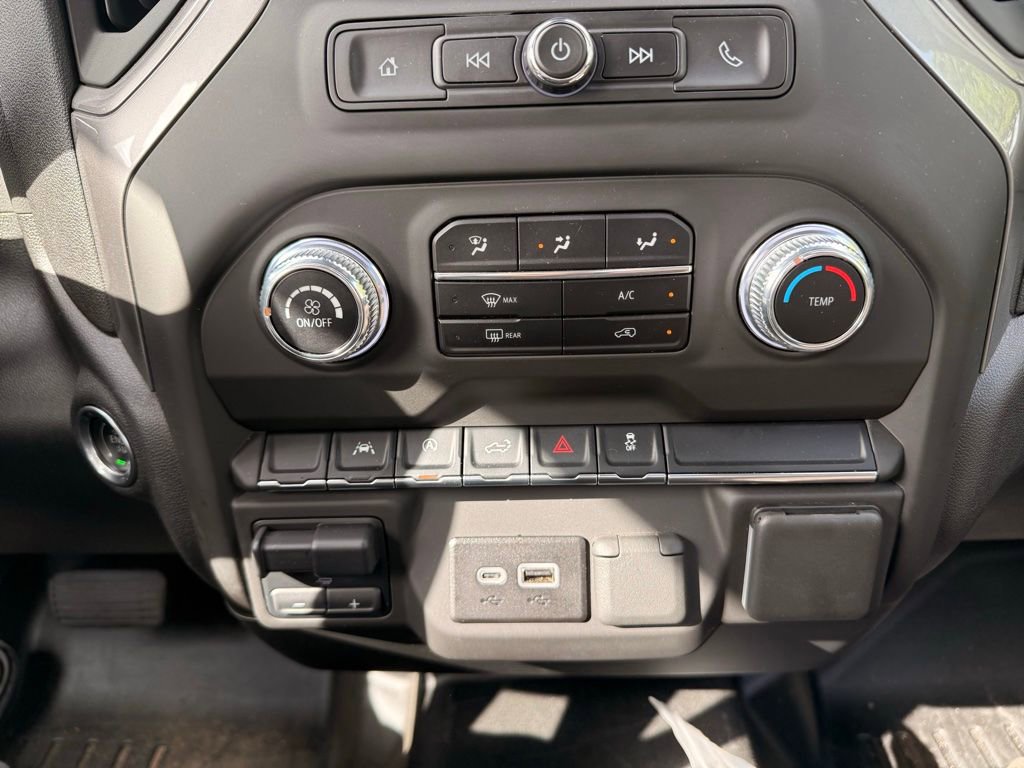Used 2025 GMC Sierra 1500 Pro w/ Pro Value Package image 19