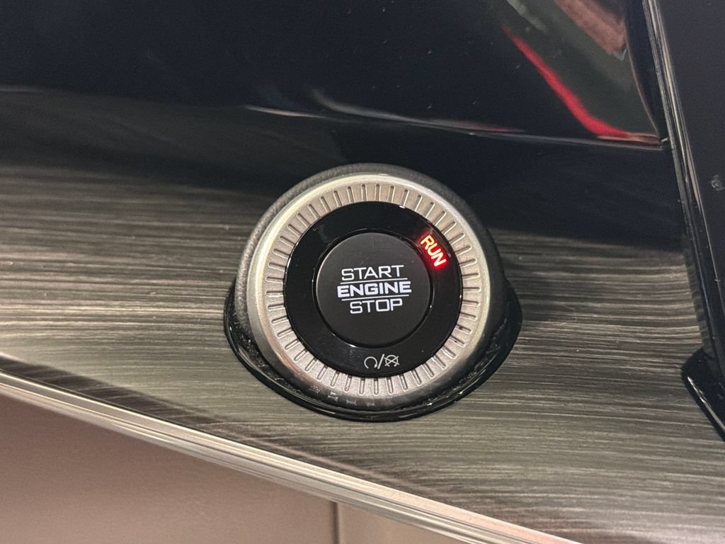 Used 2023 Jeep Wagoneer Series III w/ Preferred Equipment Group RWD image 42