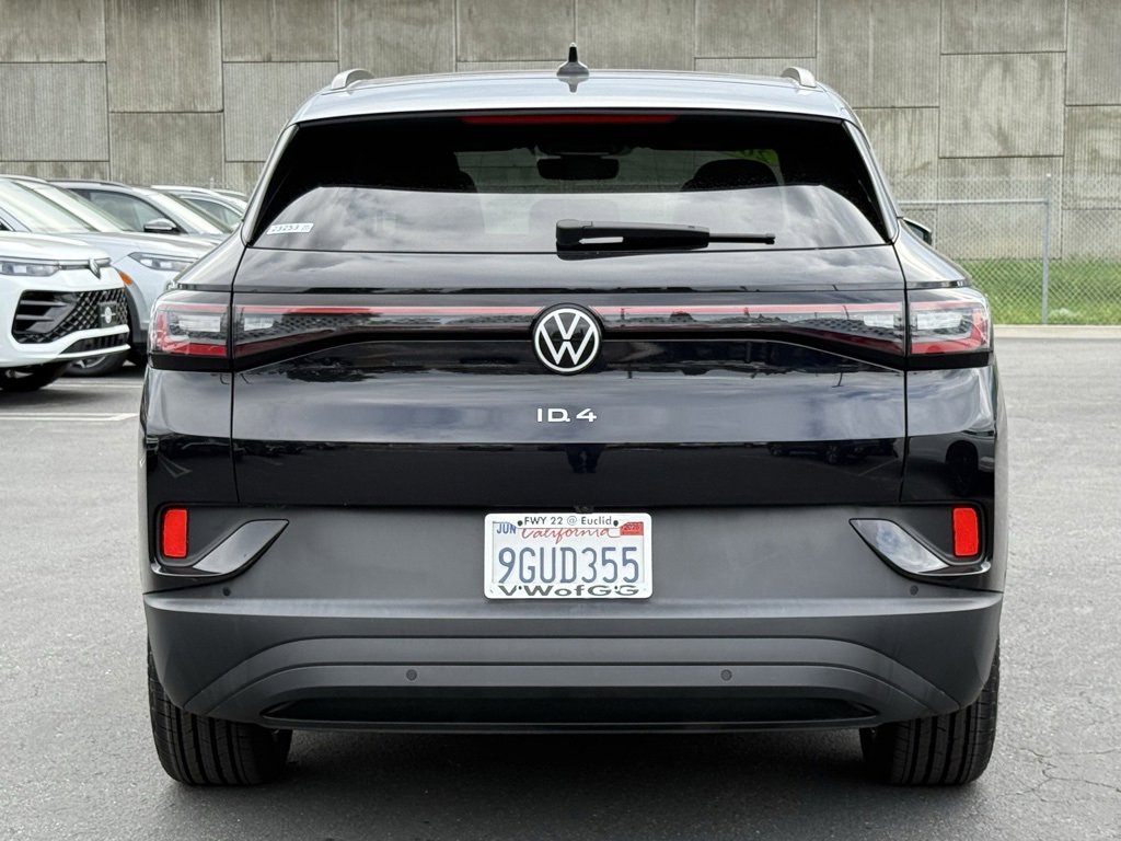 Used 2023 Volkswagen ID.4 S image 6