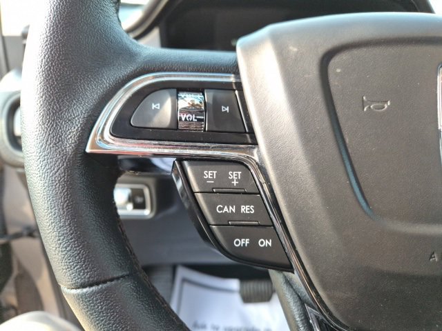 Used 2023 Lincoln Nautilus AWD w/ Premium Package image 20