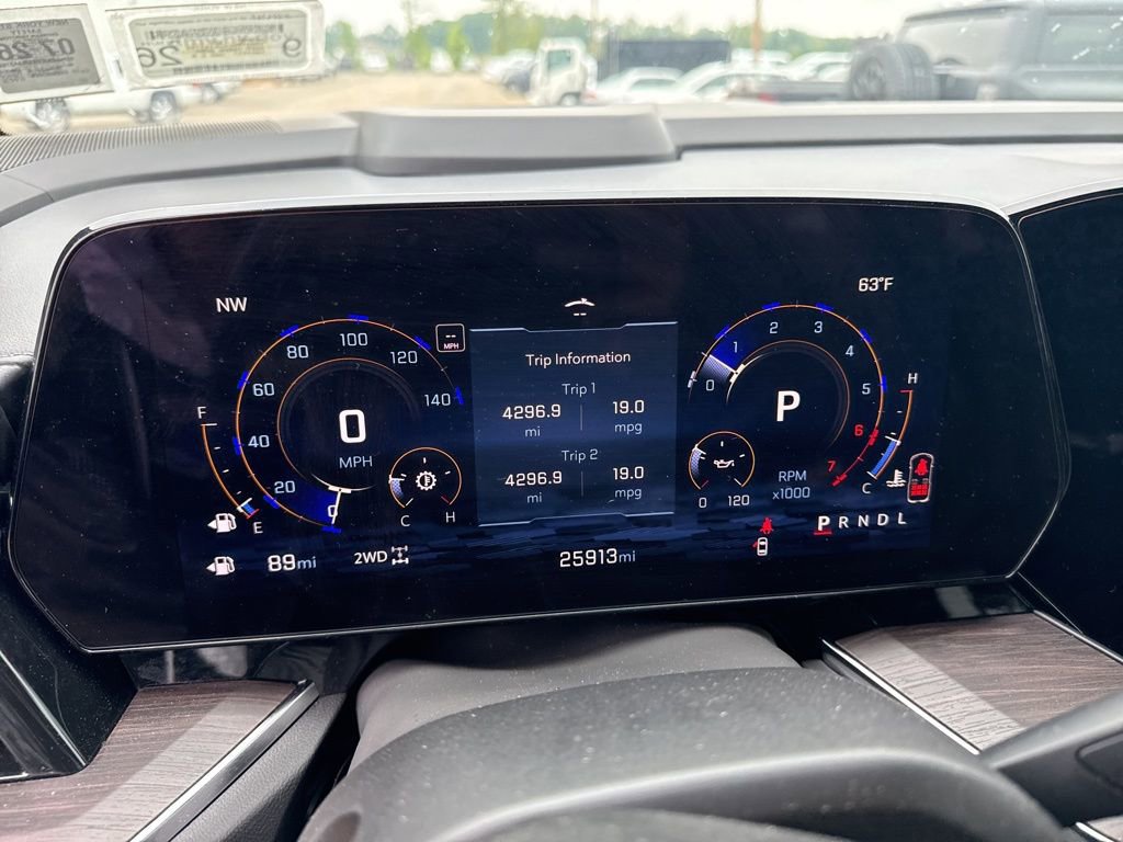 Used 2025 Chevrolet Tahoe LT AWD/4WD image 7