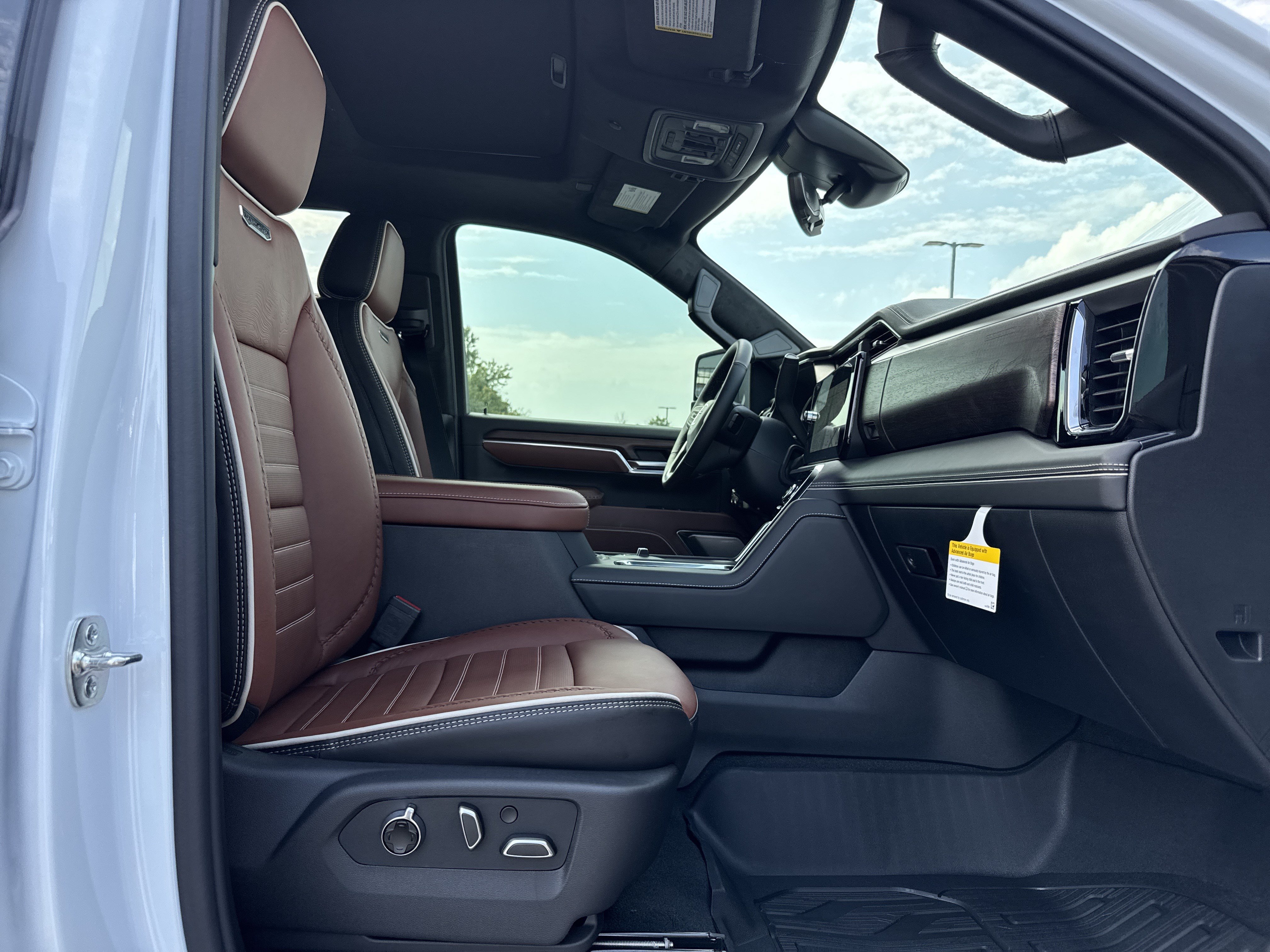 New 2026 GMC Sierra 3500 Denali Ultimate AWD/4WD image 33