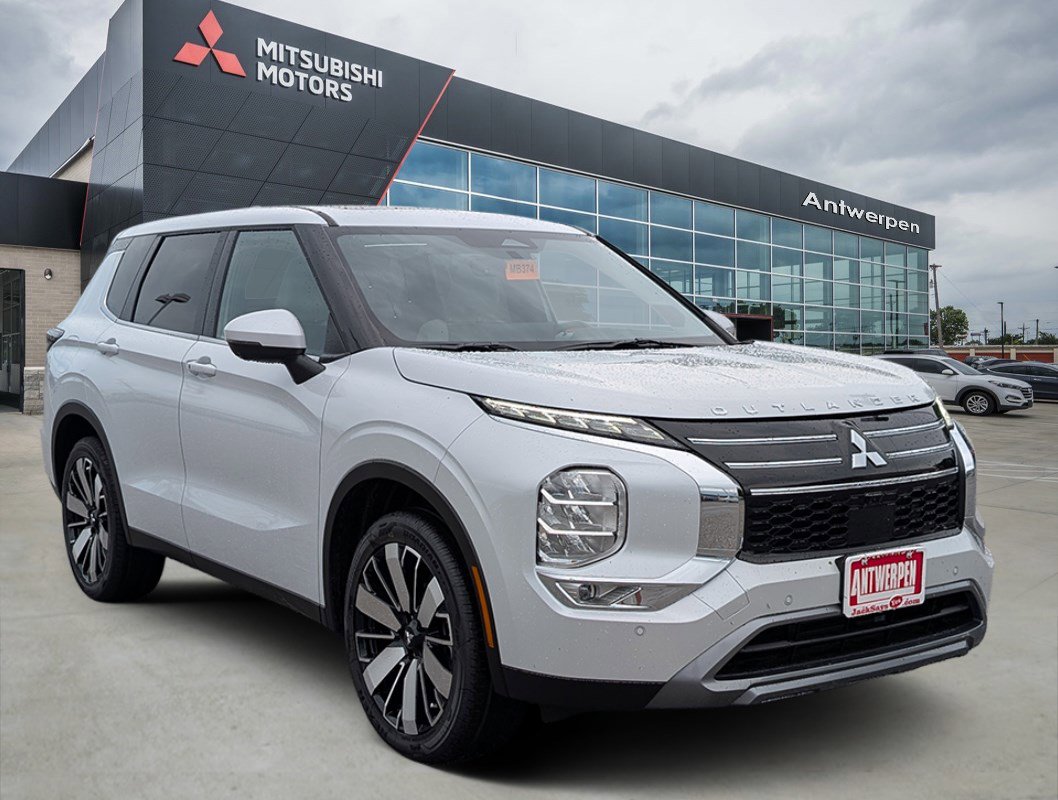 New 2025 Mitsubishi Outlander SE