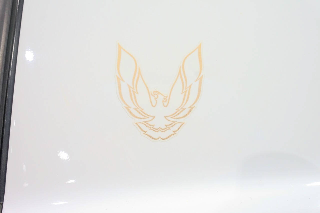 Used 1992 Pontiac Firebird Formula RWD image 25