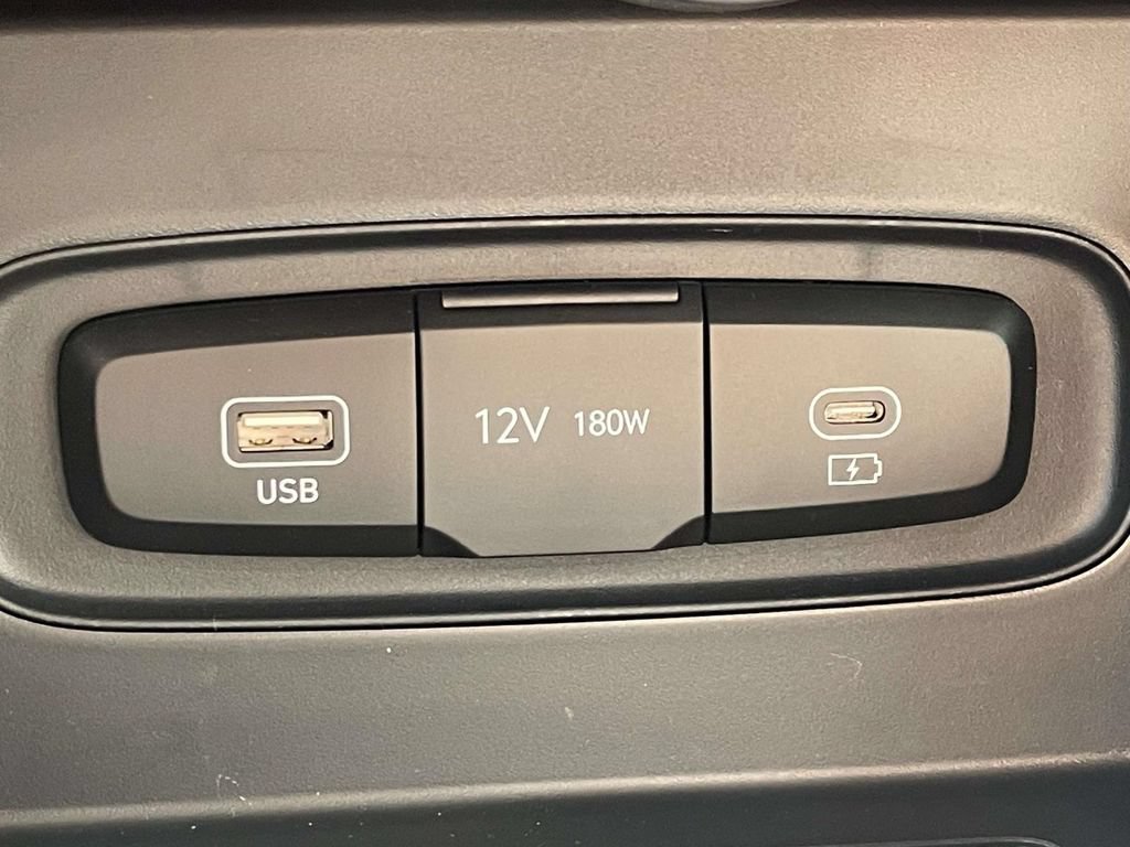 New 2026 Hyundai Venue SE FWD image 27