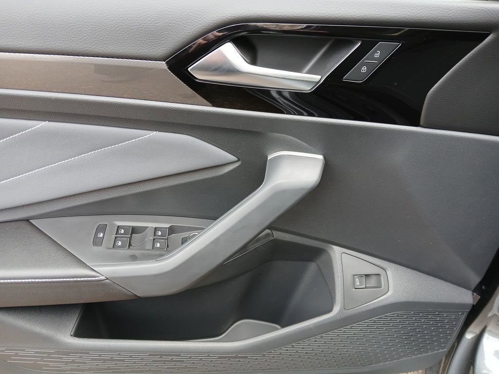 New 2026 Volkswagen Jetta SEL image 11