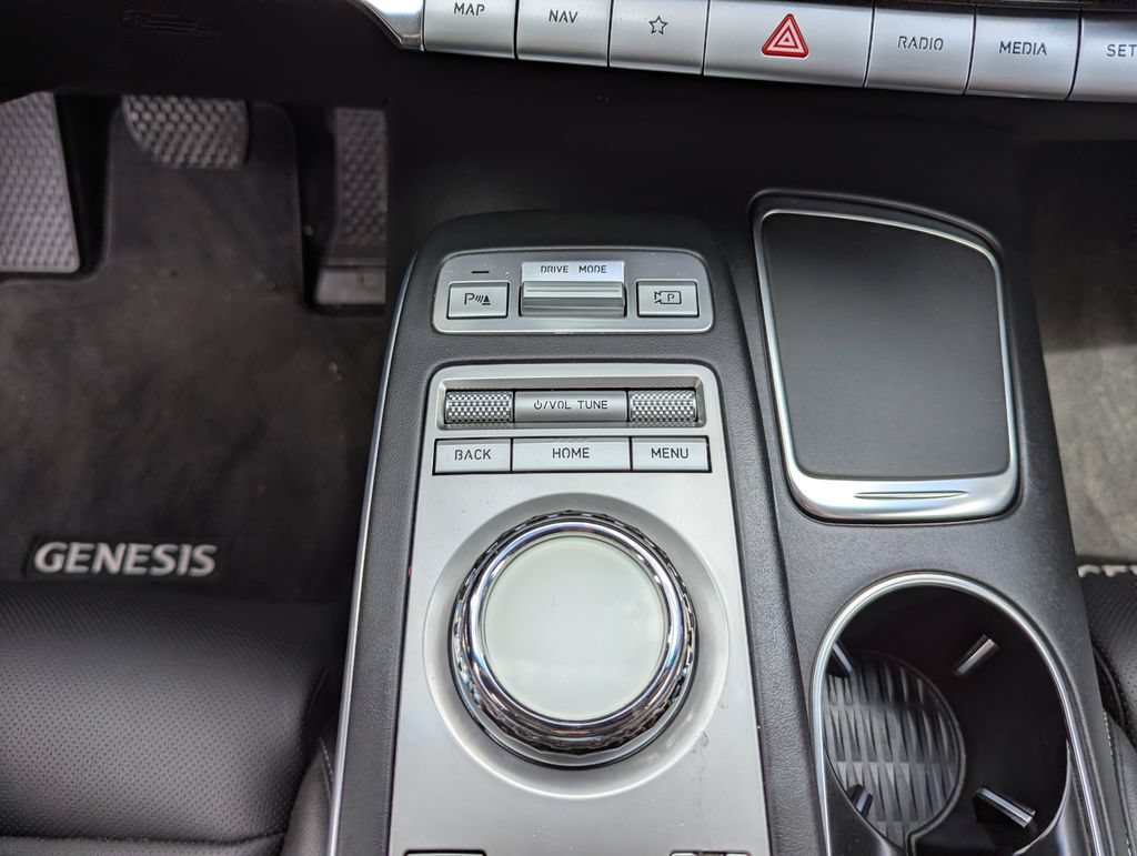 Used 2023 Genesis GV70 2.5T AWD/4WD image 24