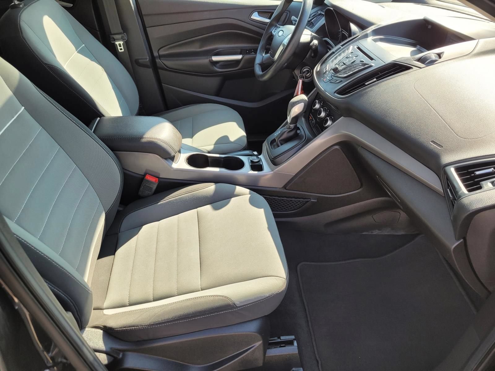 Used 2015 Ford Escape SE FWD image 10