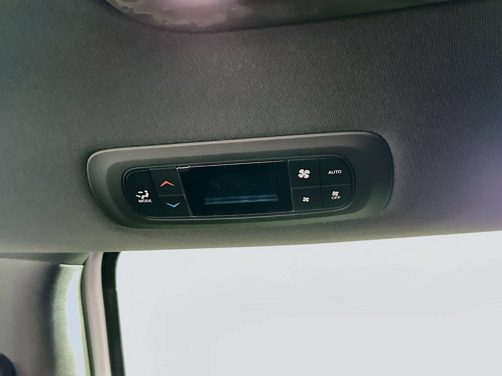 New 2026 Chrysler Voyager LX FWD image 31