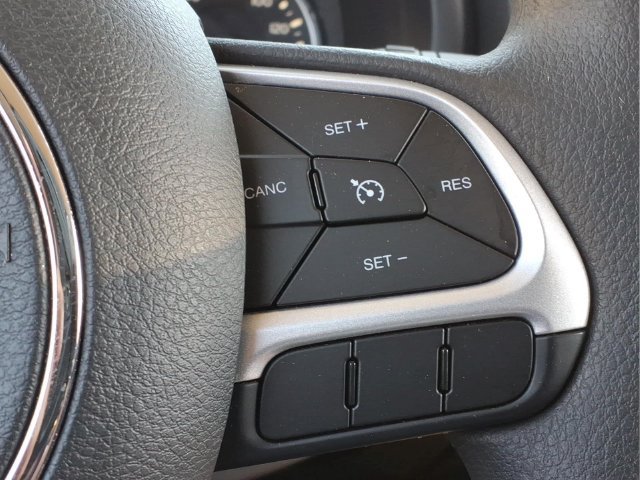 Used 2023 Jeep Renegade Latitude AWD/4WD image 27