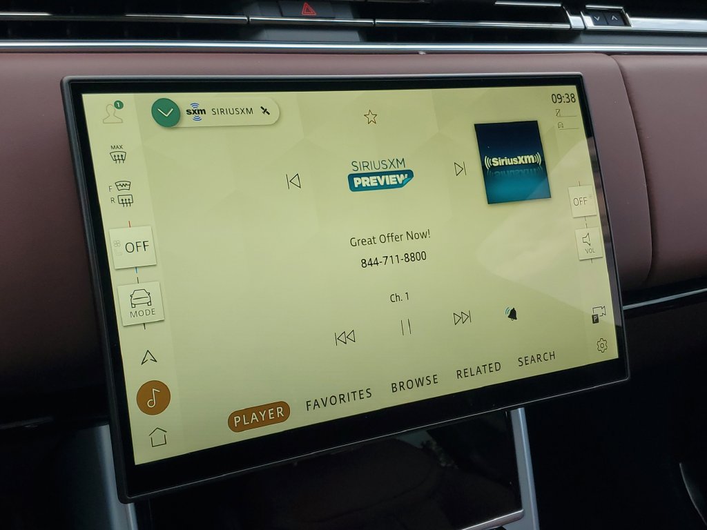 New 2026 Land Rover Range Rover SE AWD/4WD image 18