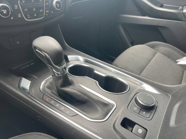 Used 2023 Chevrolet Traverse LT FWD image 28