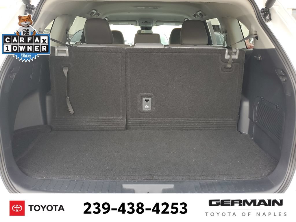 Certified 2024 Toyota Highlander LE FWD image 23