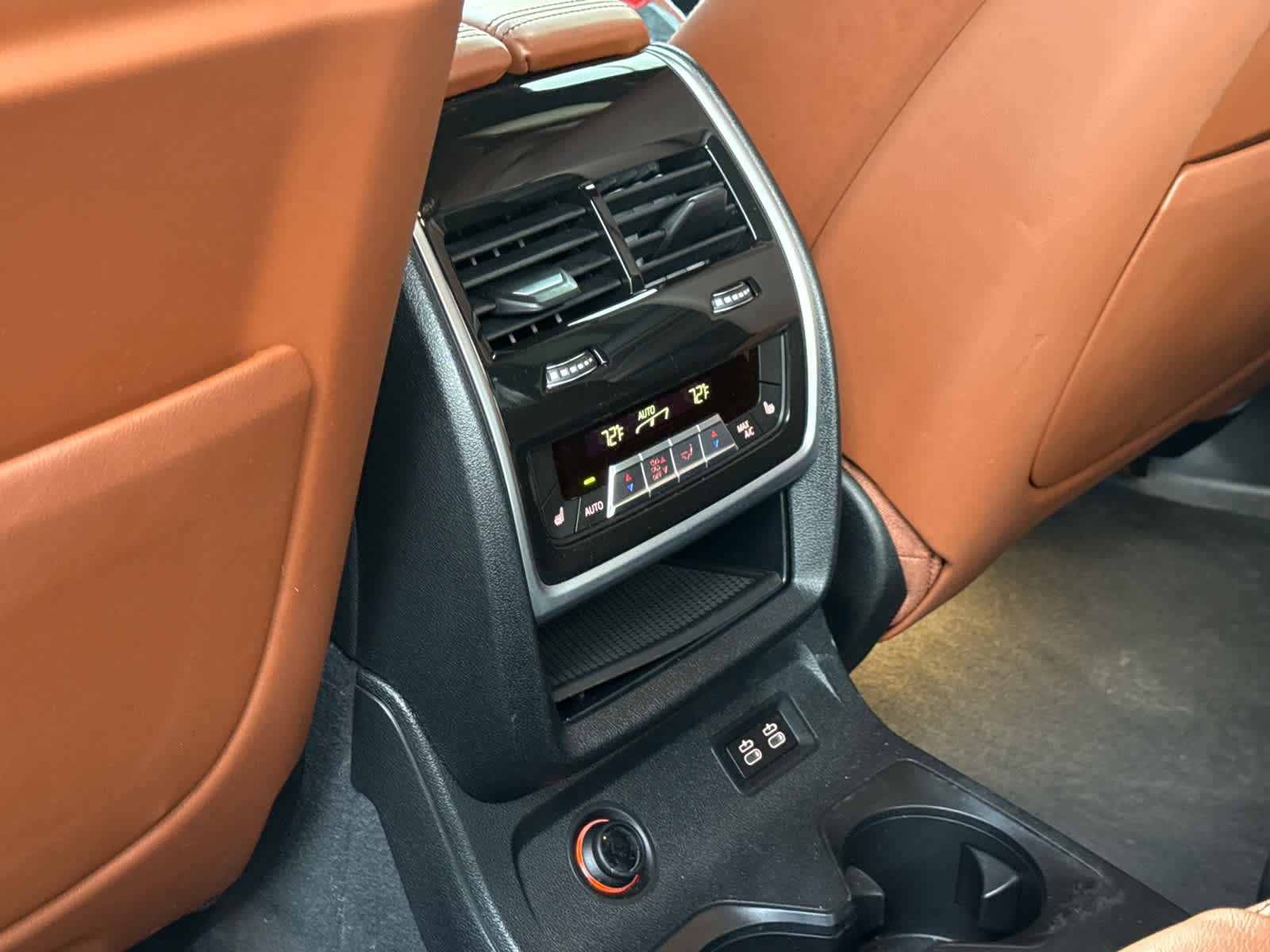 Certified 2023 BMW X7 xDrive40i w/ Executive Package image 17