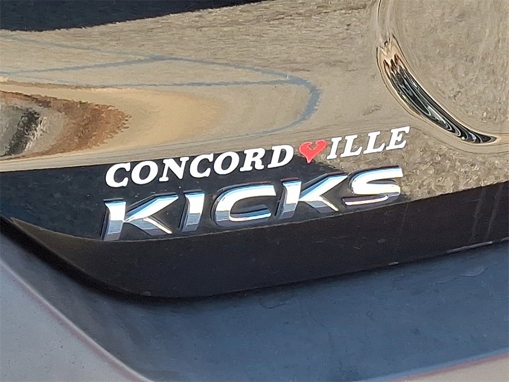 Used 2020 Nissan Kicks S image 30